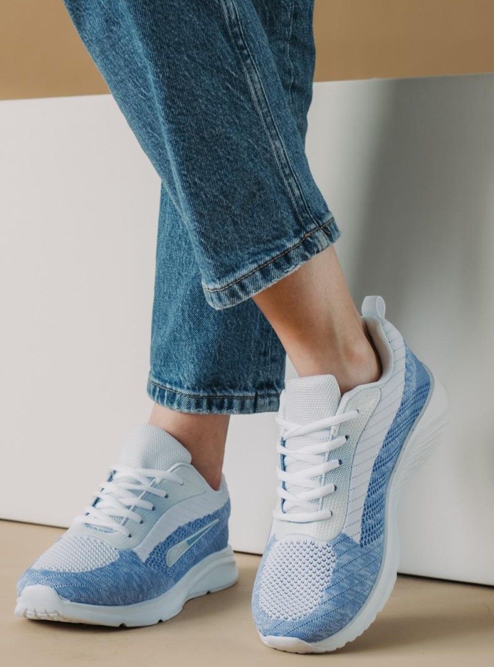 Υφασμάτινα running sneakers 318.TR111701-W-F ΓΑΛΑΖΙΟ Υφασμάτινα running sneakers 318.TR111701-W-F ΓΑΛΑΖΙΟ
