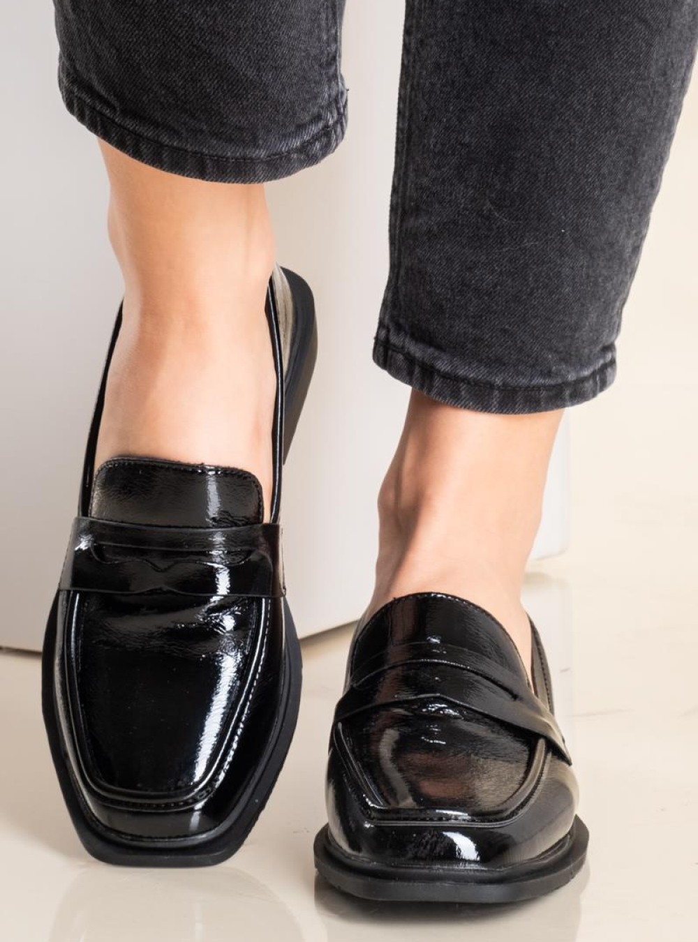 Adams λουστρίνι flat loafers 004.911-24506-LU ΜΑΥΡΟ Adams λουστρίνι flat loafers 004.911-24506-LU ΜΑΥΡΟ