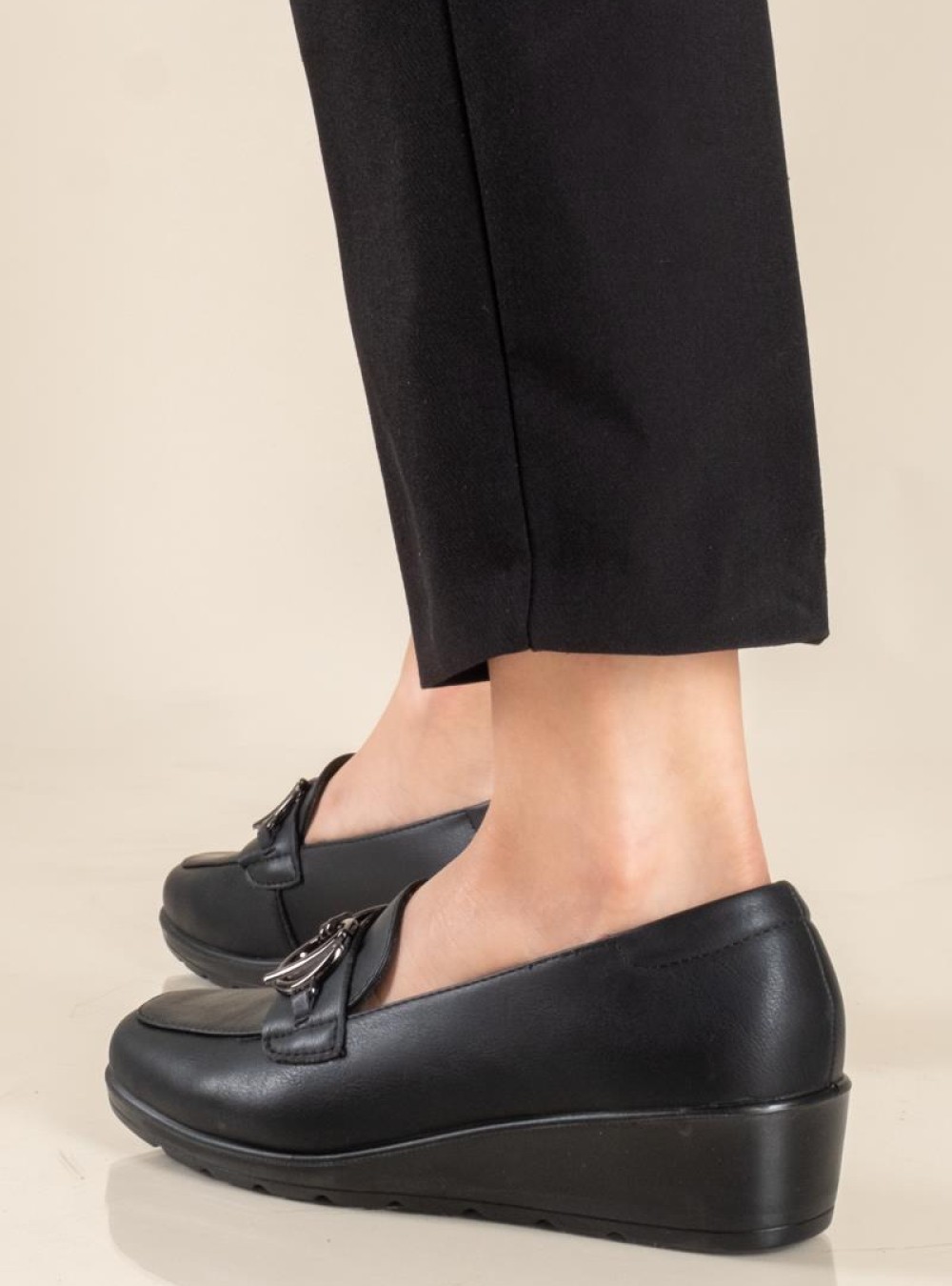 Parex ανατομικά μοκασίνια με διακοσμητική αλυσίδα 022.104-30-000-L ΜΑΥΡΟ Parex ανατομικά μοκασίνια με διακοσμητική αλυσίδα 022.104-30-000-L ΜΑΥΡΟ