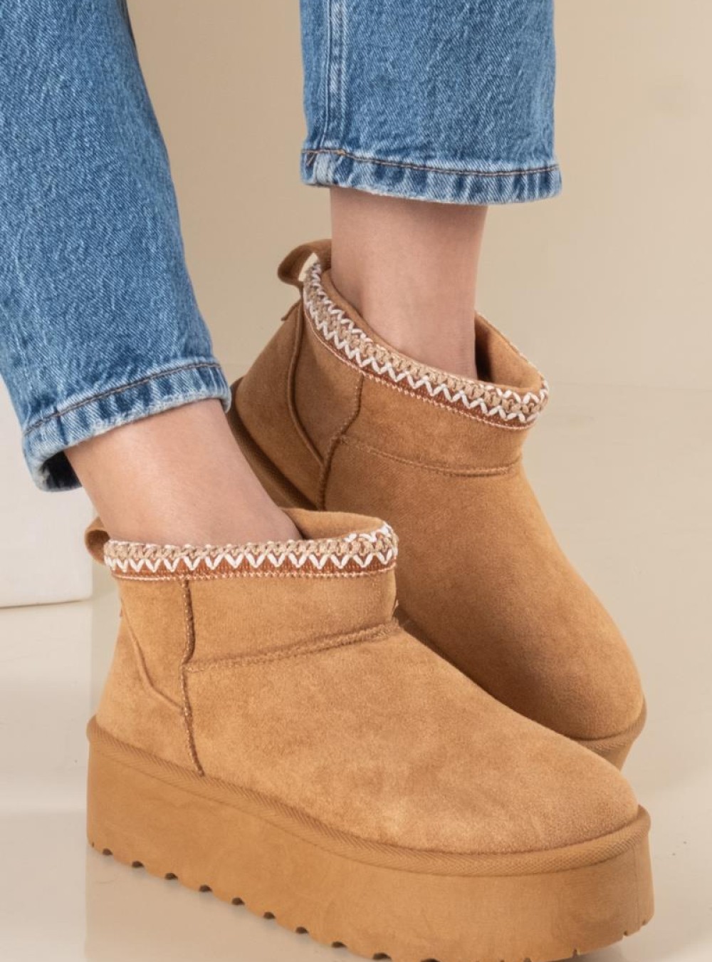 Suede μποτάκι με διπλή σόλα και εσωτερική γούνα 431.OX23359-L ΤΑΜΠΑ