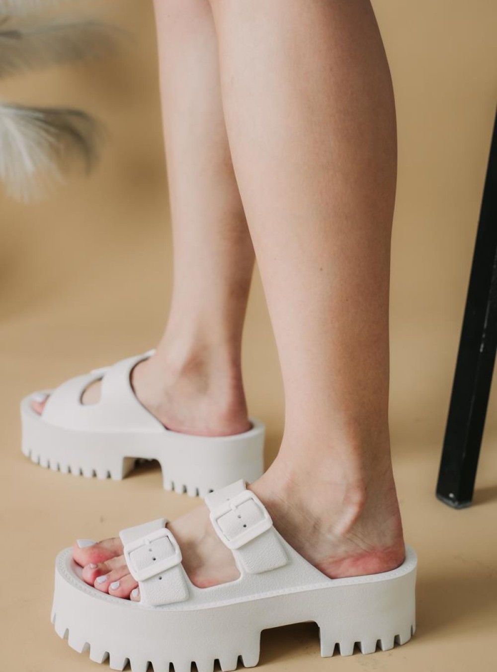 Chunky flatforms με δυο φάσες 330.DR56-P ΑΣΠΡΟ Chunky flatforms με δυο φάσες 330.DR56-P ΑΣΠΡΟ