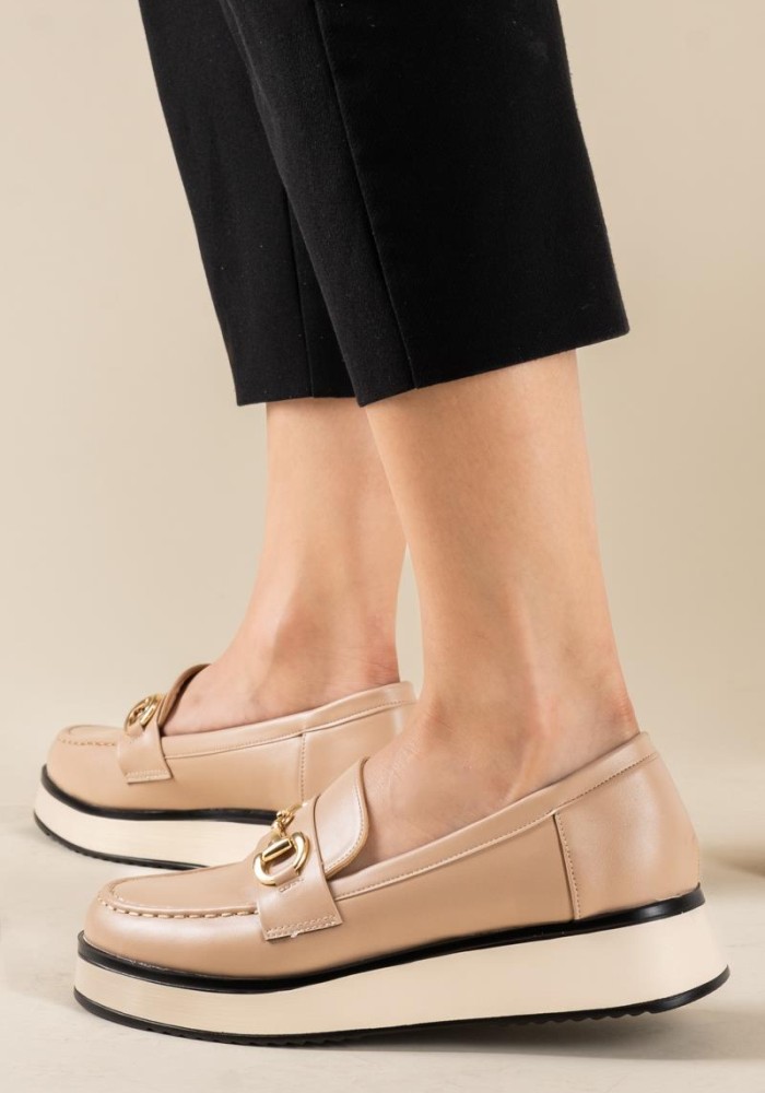 Casual loafers με διακοσμητική αλυσίδα 431.LL1522-L ΜΠΕΖ