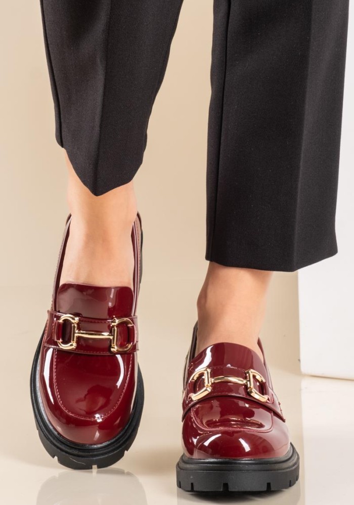 Chunky loafers λουστρίνι με χρυσή αγκράφα 425.Q8708-LU ΜΠΟΡΝΤΩ Chunky loafers λουστρίνι με χρυσή αγκράφα 425.Q8708-LU ΜΠΟΡΝΤΩ
