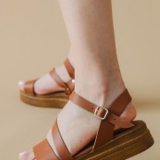 Flatforms με διαγώνιο λουράκι και μπαρέτα 330.1001623-L ΤΑΜΠΑ Flatforms με διαγώνιο λουράκι και μπαρέτα 330.1001623-L ΤΑΜΠΑ