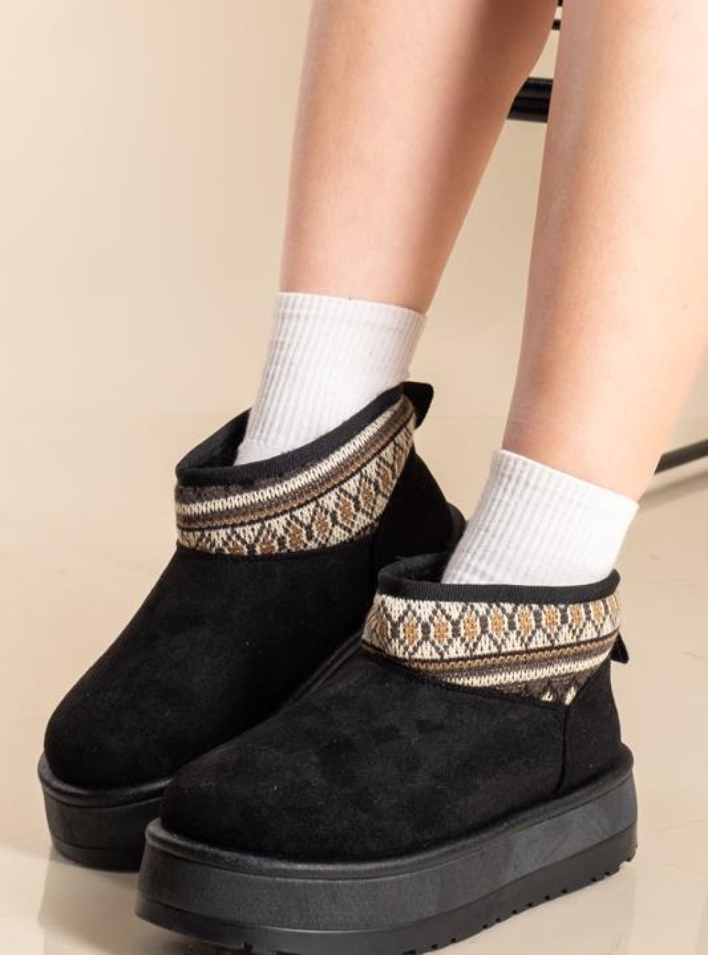 Boho δίσολα μποτάκια με γούνα 330.C761-L ΜΑΥΡΟ Boho δίσολα μποτάκια με γούνα 330.C761-L ΜΑΥΡΟ