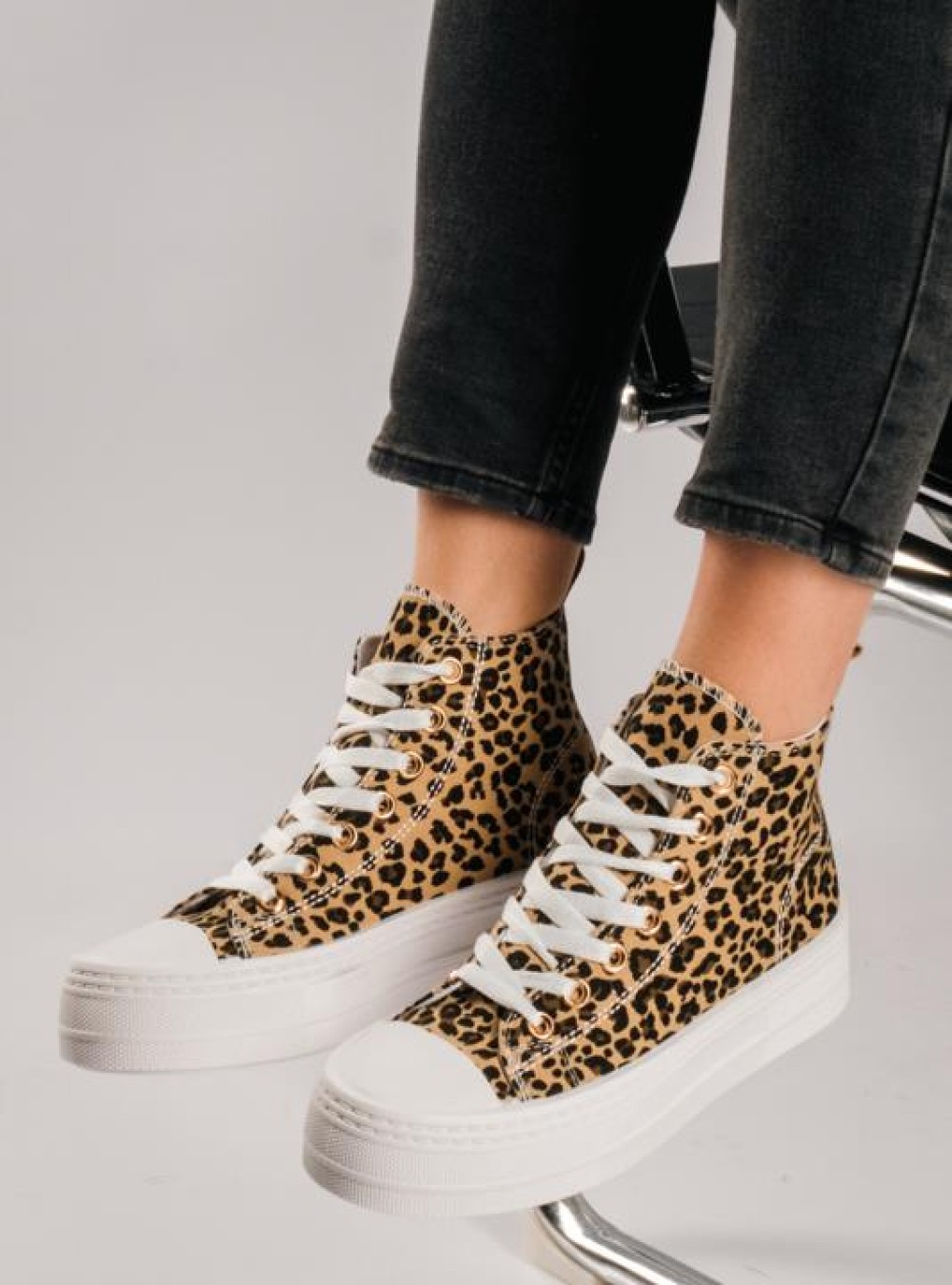 Υφασμάτινα δίσολα sneakers ΛΕΟΠΑΡ Υφασμάτινα δίσολα sneakers ΛΕΟΠΑΡ