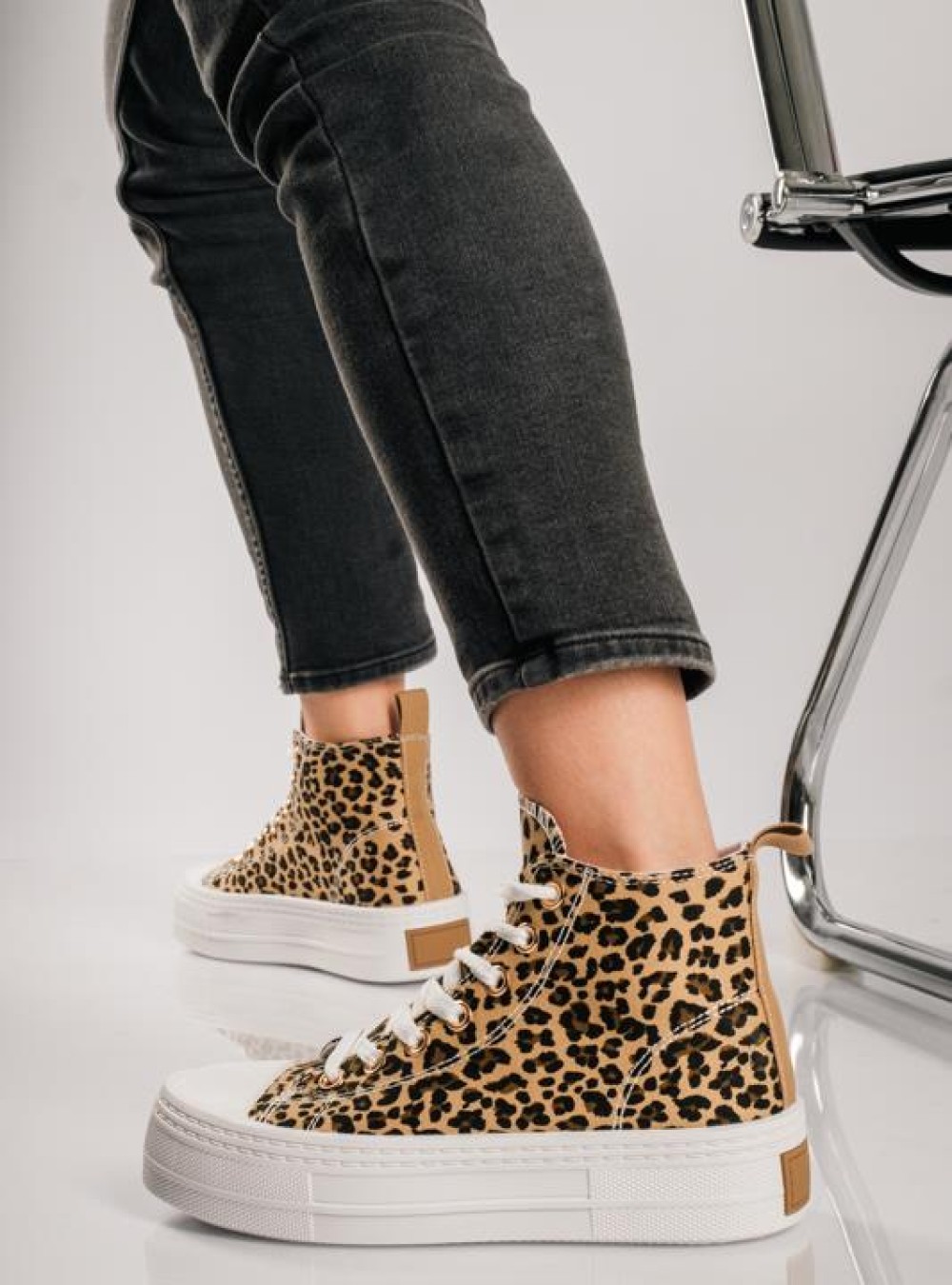 Υφασμάτινα δίσολα sneakers ΛΕΟΠΑΡ Υφασμάτινα δίσολα sneakers ΛΕΟΠΑΡ