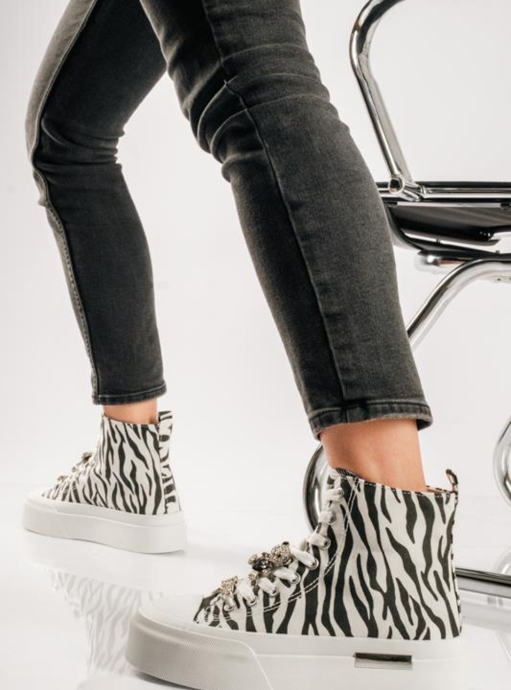 Δίσολα υφασμάτινα sneakers μποτάκια ZEBRA Δίσολα υφασμάτινα sneakers μποτάκια ZEBRA