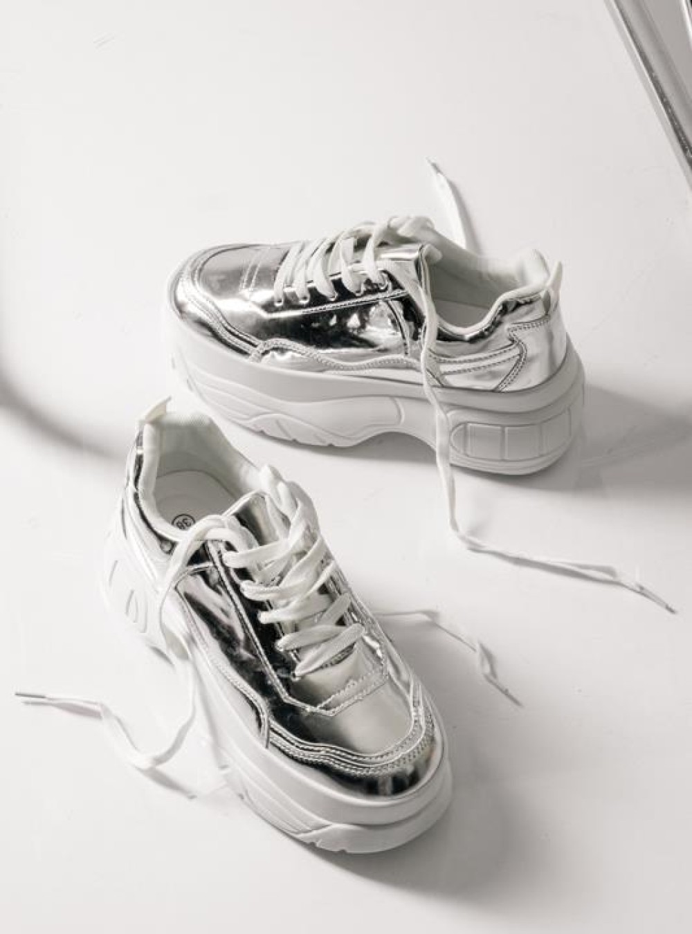 Λουστρίνι δίσολα sneakers ΑΣΗΜΙ Λουστρίνι δίσολα sneakers ΑΣΗΜΙ