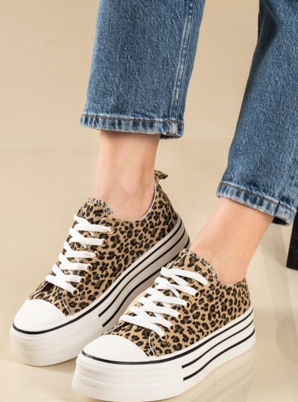 Υφασμάτινα δίσολα sneakers ΛΕΟΠΑΡ Υφασμάτινα δίσολα sneakers ΛΕΟΠΑΡ