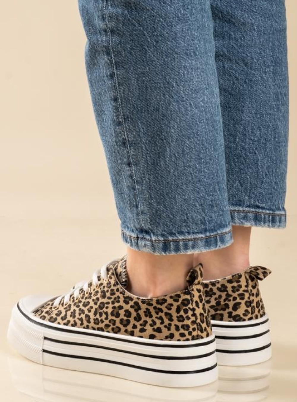 Υφασμάτινα δίσολα sneakers ΛΕΟΠΑΡ Υφασμάτινα δίσολα sneakers ΛΕΟΠΑΡ