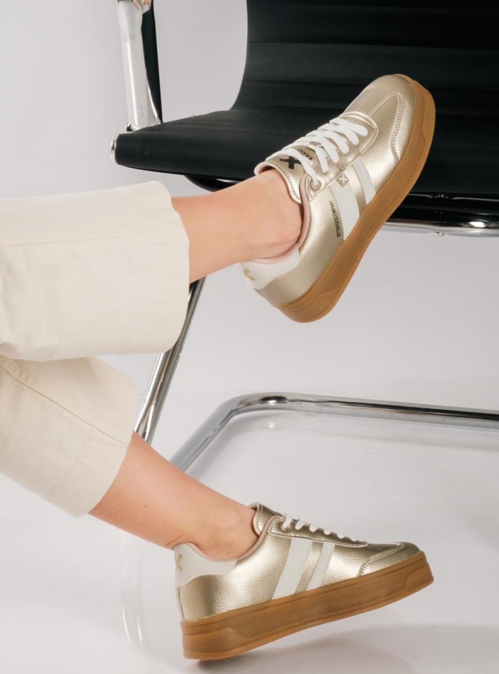 XTI Street style δίσολα sneakers ΧΡΥΣΟ XTI Street style δίσολα sneakers ΧΡΥΣΟ