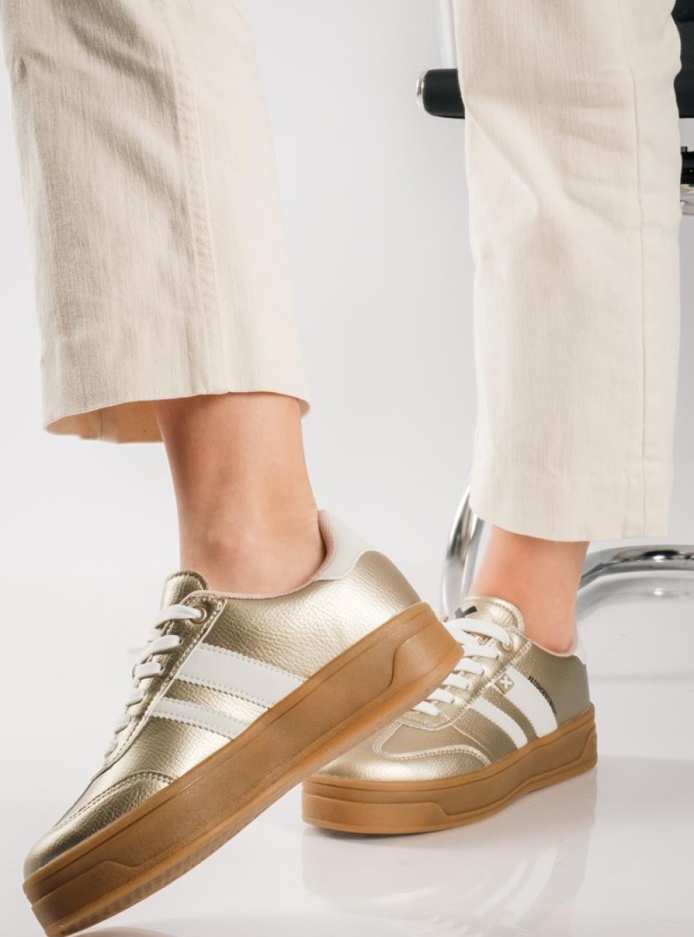 XTI Street style δίσολα sneakers ΧΡΥΣΟ XTI Street style δίσολα sneakers ΧΡΥΣΟ