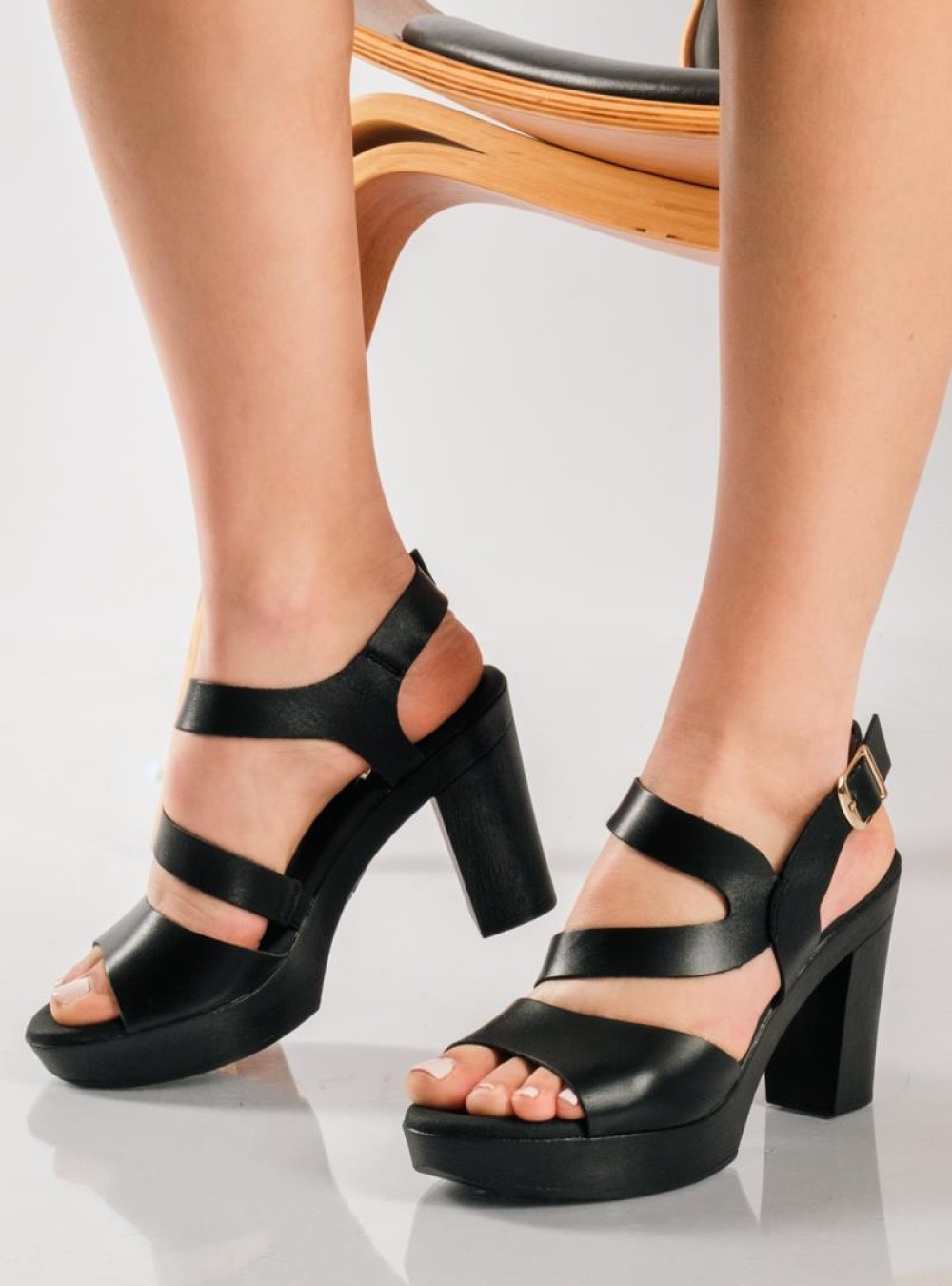 RAGAZZA δερμάτινα πέδιλα με ιδιαίτερο κόψιμο ΜΑΥΡΟ RAGAZZA δερμάτινα πέδιλα με ιδιαίτερο κόψιμο ΜΑΥΡΟ