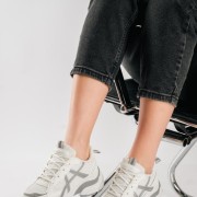 Running sneakers σε συνδυσμό υλικών ΑΣΗΜΙ Running sneakers σε συνδυσμό υλικών ΑΣΗΜΙ