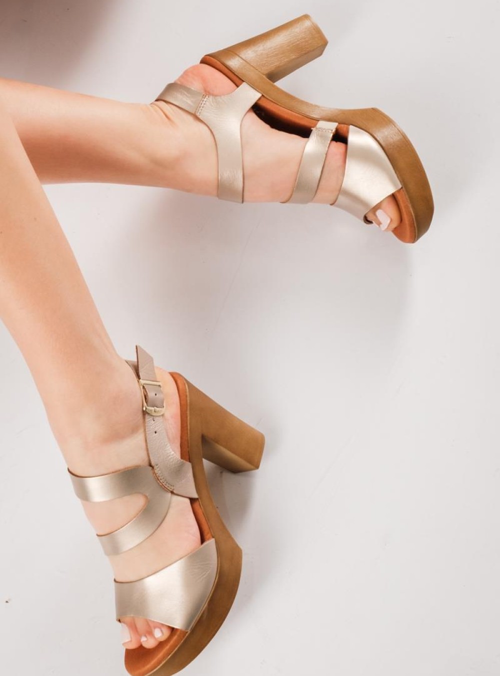 RAGAZZA δερμάτινα πέδιλα με ιδιαίτερο κόψιμο ΑΜΜΟΥ RAGAZZA δερμάτινα πέδιλα με ιδιαίτερο κόψιμο ΑΜΜΟΥ