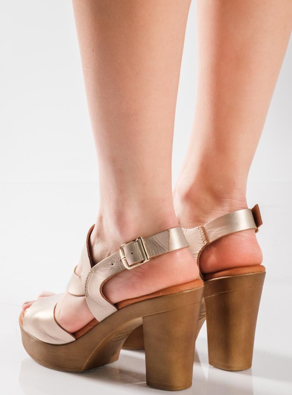 RAGAZZA δερμάτινα πέδιλα με ιδιαίτερο κόψιμο ΑΜΜΟΥ RAGAZZA δερμάτινα πέδιλα με ιδιαίτερο κόψιμο ΑΜΜΟΥ