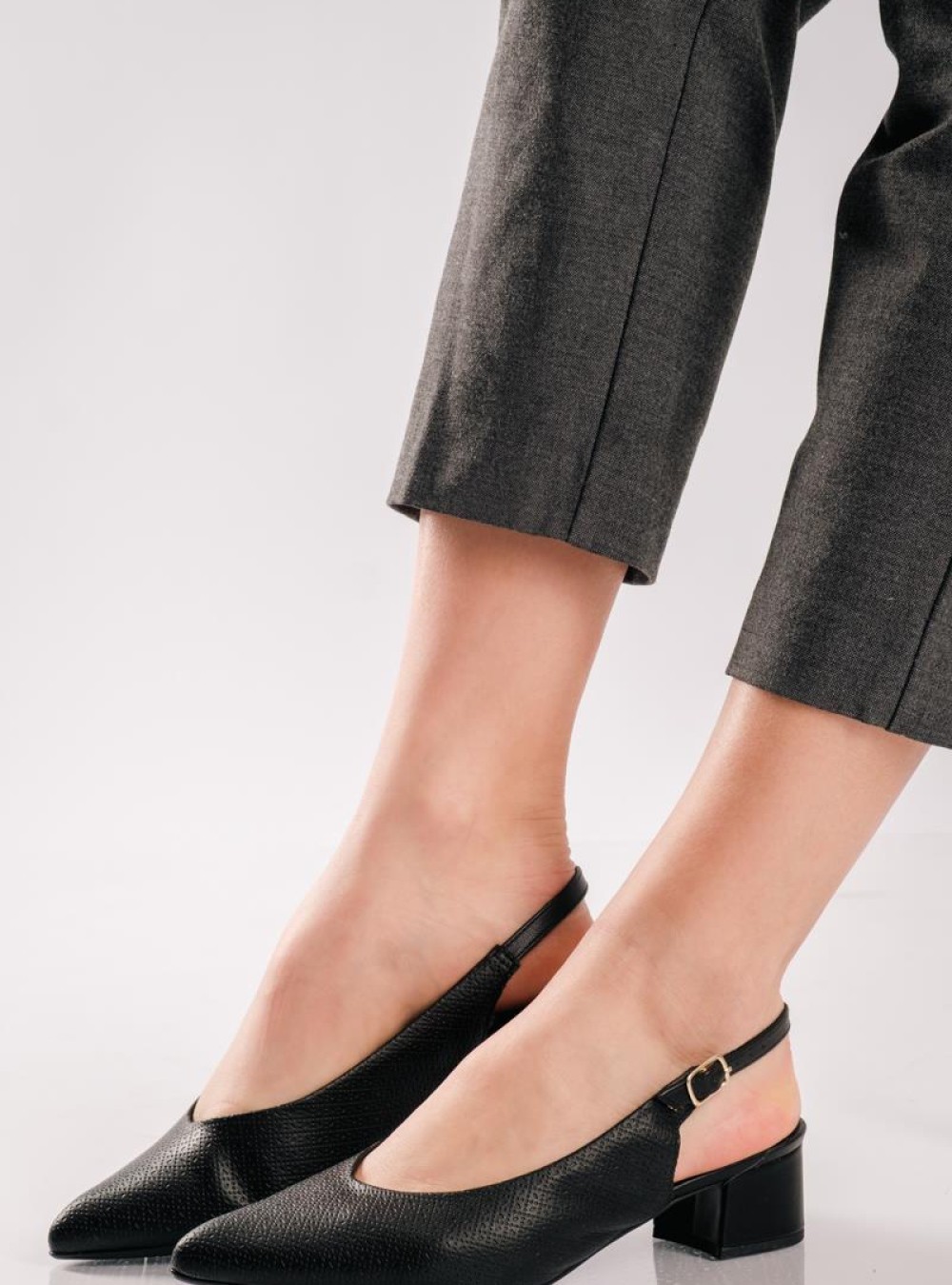 PICCADILLY Slingback ανατομικές γόβες με χαμηλό τακούνι ΜΑΥΡΟ PICCADILLY Slingback ανατομικές γόβες με χαμηλό τακούνι ΜΑΥΡΟ