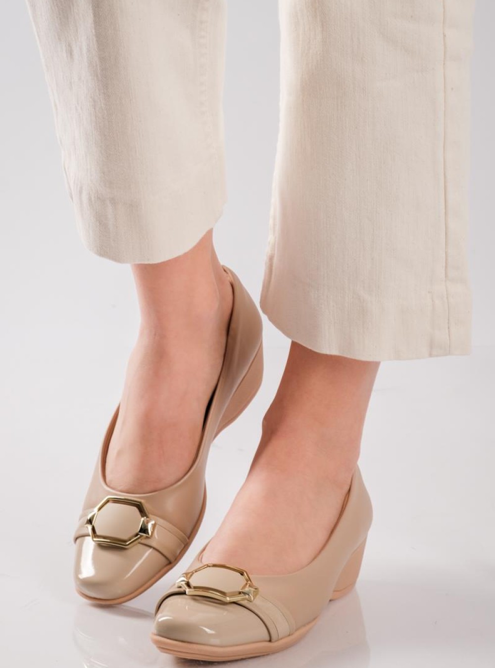 PICCADILLY ανατομικές πλατφόρμες με διακοσμητικό ΜΠΕΖ PICCADILLY ανατομικές πλατφόρμες με διακοσμητικό ΜΠΕΖ