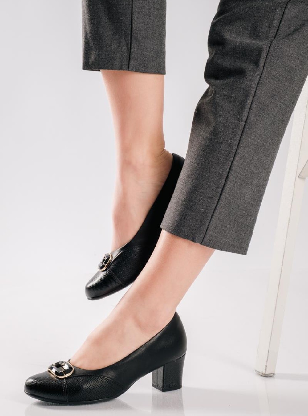 PICCADILLY ανατομικές γόβες σε κλασική γραμμή και διακριτική αγκράφα ΜΑΥΡΟ PICCADILLY ανατομικές γόβες σε κλασική γραμμή και διακριτική αγκράφα ΜΑΥΡΟ